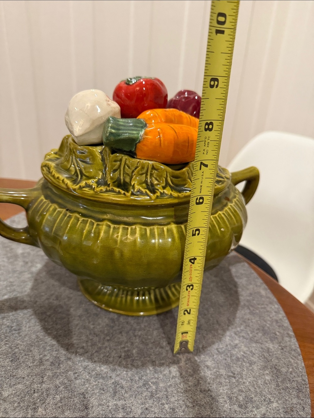 VINTAGE California Pottery Vegetable Soup Tureen EXCELLENT CONDITION minus Ladle